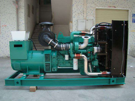 精河1100kw康明斯柴油发电机组图片 精河1100kw康明斯柴油发电机组图片