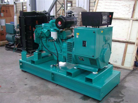 精河200kw康明斯柴油发电机组图片 精河200kw康明斯柴油发电机组图片